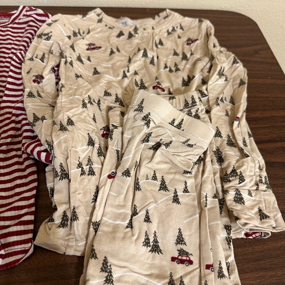 Festive Holiday/Christmas Bamboo Pajamas - Picture 4 of 7